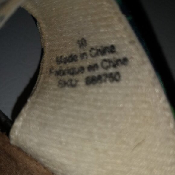 2/$20.00 Mix & Match - Mystyle Ladies Palm Pattern Canvas Upper Thong Sandals - Picture 5 of 6